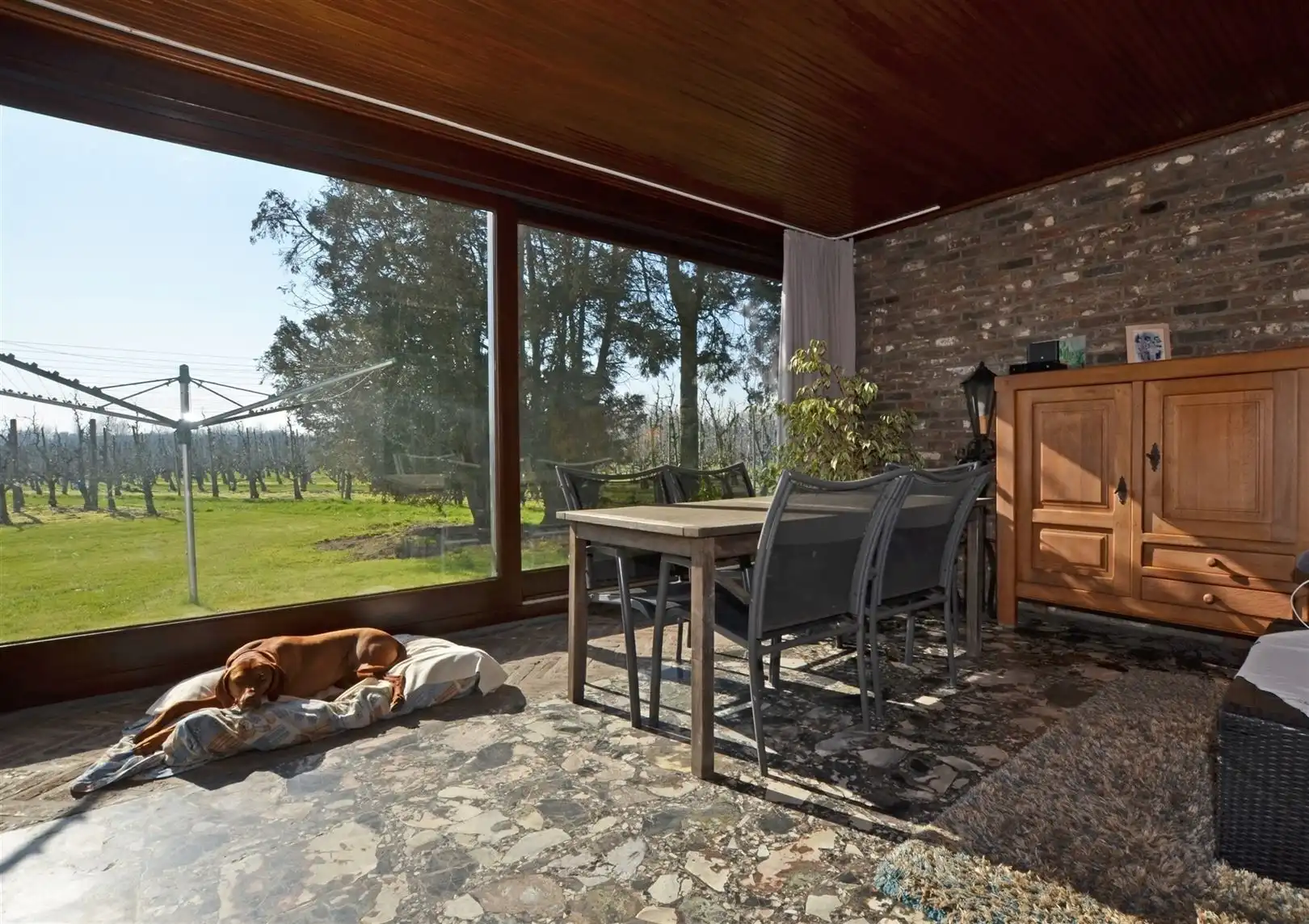 Villa + voorgelegen bouwgrond in residentiële straat  foto 12