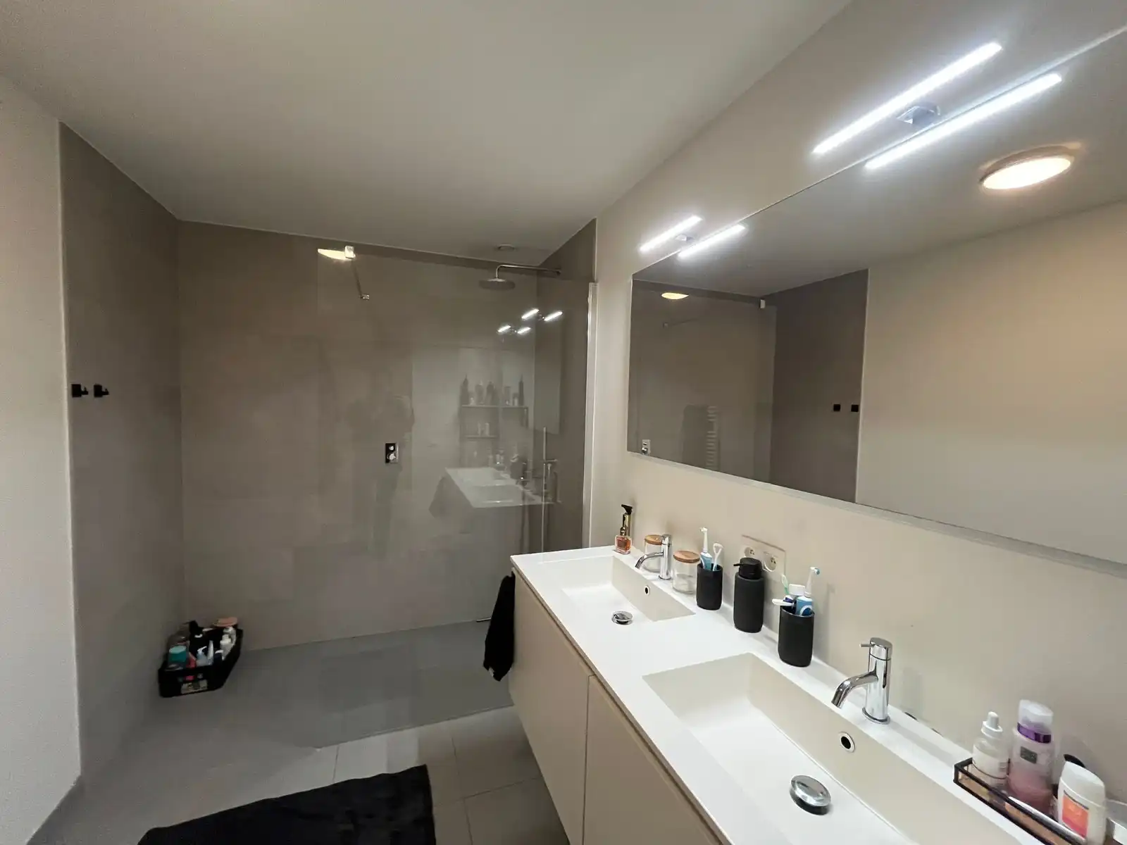 TE HUUR: Energiezuinig gelijkvloers appartement met groot terras in centrum Olsene (EPC A) foto 14