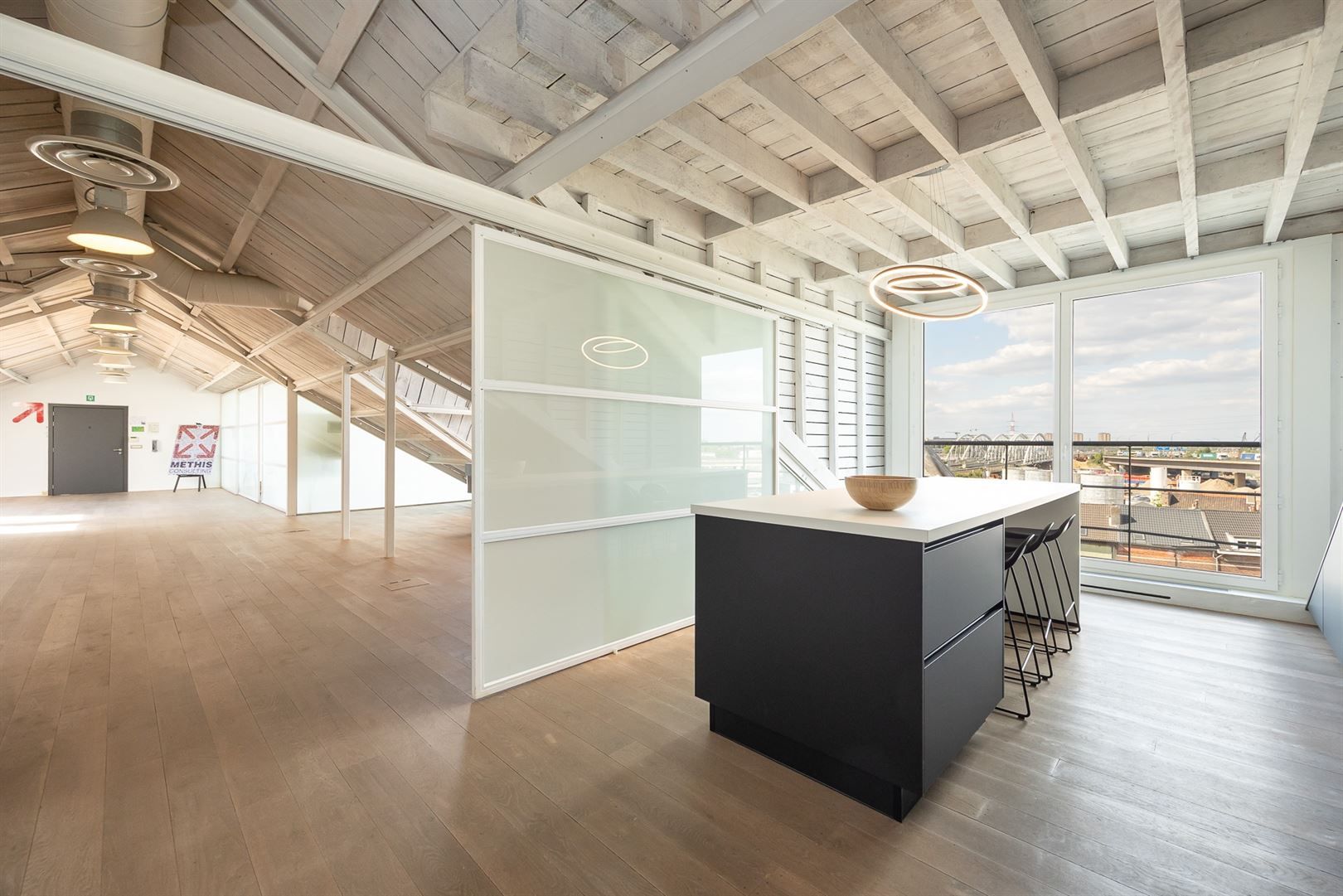 Loft met huge terras  foto 9
