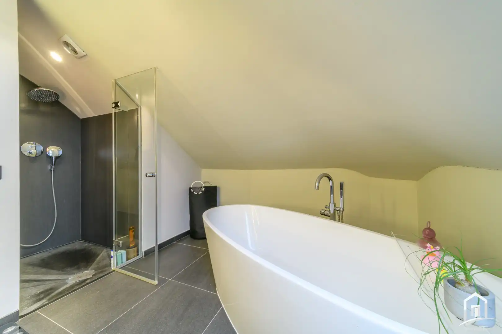 Exclusief duplex-appartement te koop nabij centrum Aalst foto 18