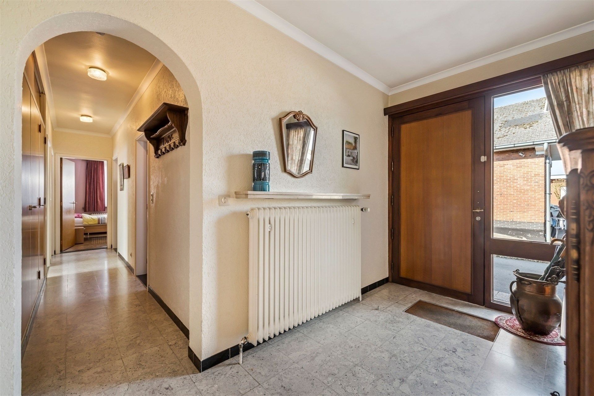 Uitstekend gelegen gezinswoning (type bungalow) met 4 slaapkamers, garage en een aangename tuin (1.067m²) foto 14