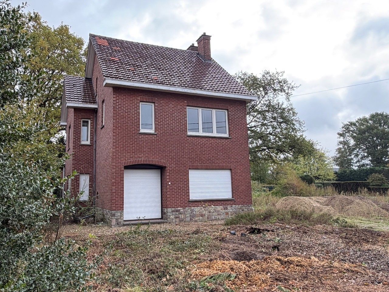 Genk-Bret, Bonderstraat 49: Te renoveren woning met charme en potentieel op een perceel van 8a 05ca. foto 5