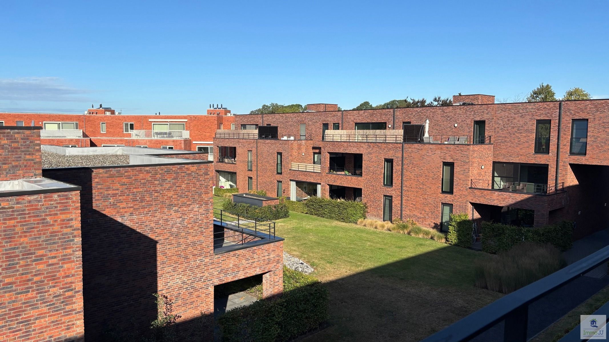 Gezellig appartement met zeer ruim terras!  foto 11