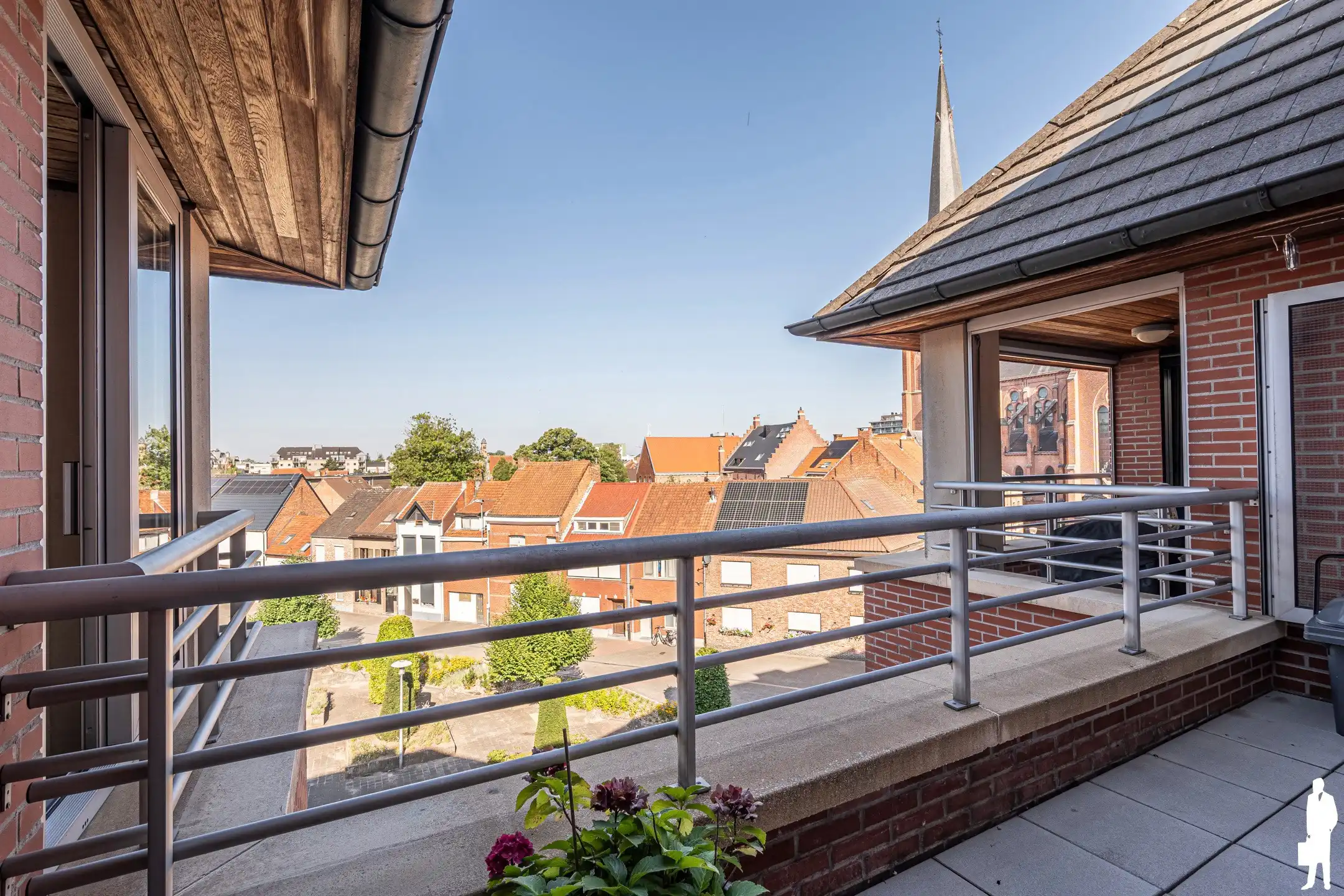 Ruime duplex met 4 slpk, 3 parkings en 3 bergingen foto 11