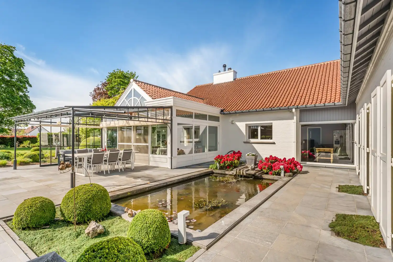 Woning met aparte praktijkruimte(opslagruimte) op strategisch gelegen locatie, instapklaar en energiezuinig! foto 22