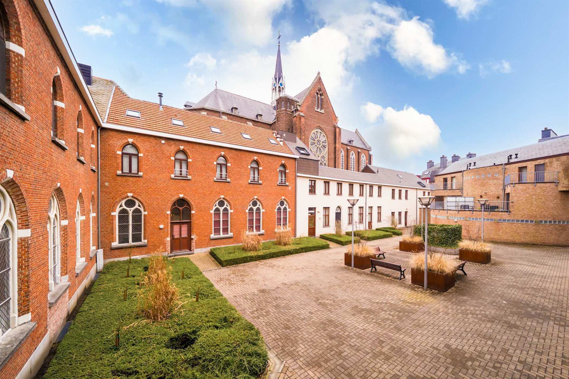 Unieke kloosterwoning gesitueerd in het Patershof  foto 18