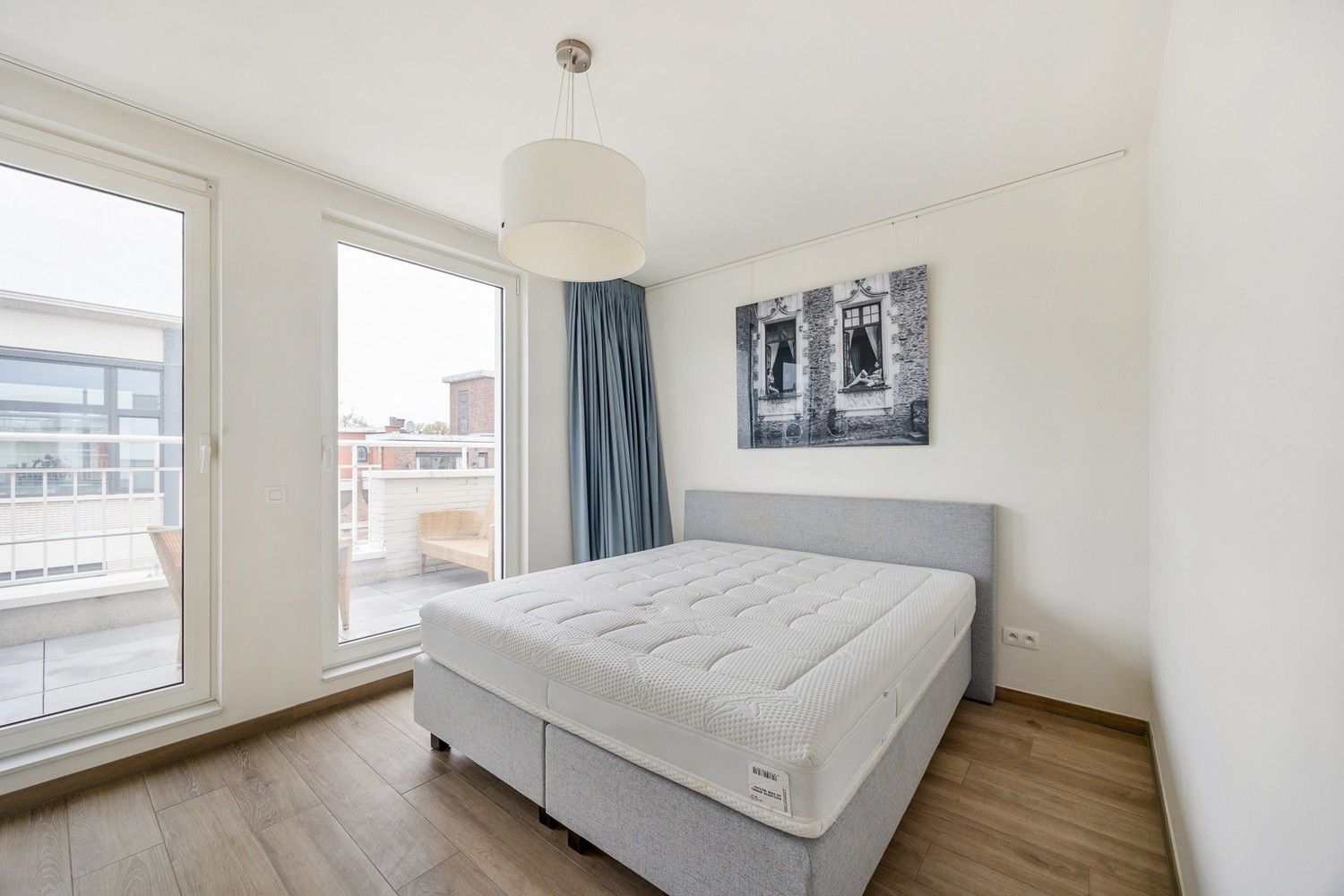 Modern 2-slaapkamerappartement van ±95m² met dubbele terrassen in hartje Berchem foto 8