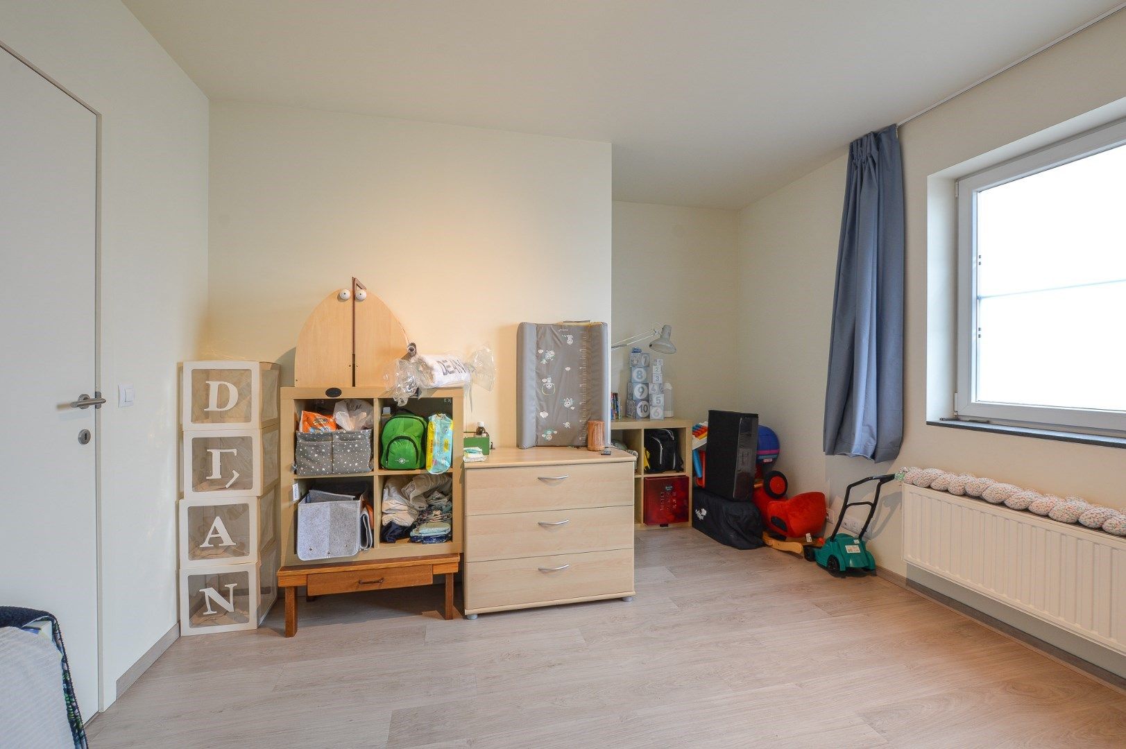 Prachtige en ruime woning met garage en tuin te huur in centrum van Zandvoorde. foto 13
