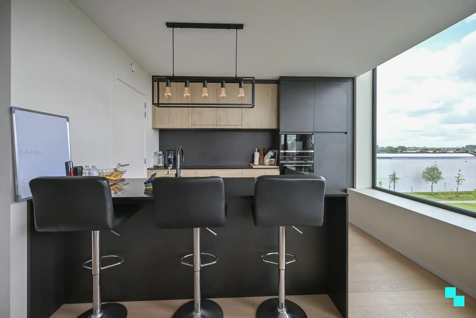 Nieuwbouw tweeslaapkamerappartement met garagebox in centrum Lendelede foto 9