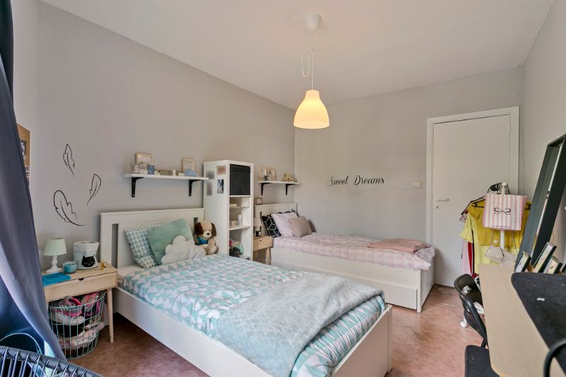 Ruim magazijn met appartement te koop – Centrum Oudenaarde! foto 11