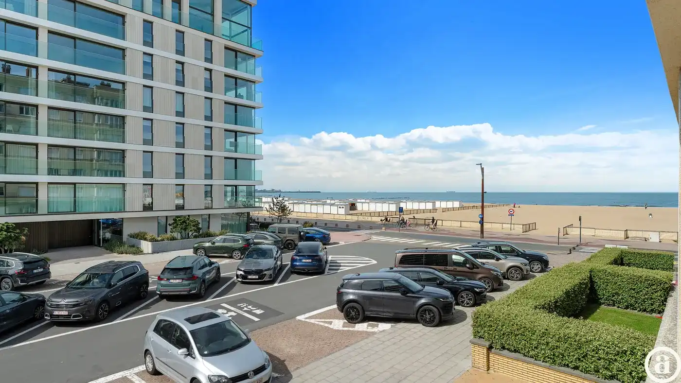 Nieuwbouwappartement met lateraal zeezicht in Duinbergen foto 2