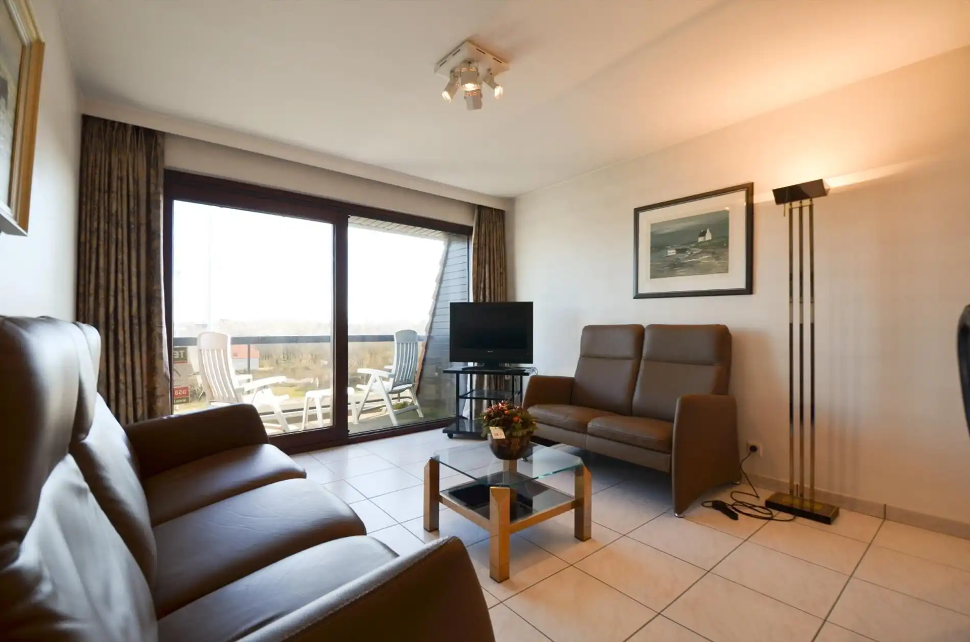 Rustig gelegen appartement met duinenzicht en nabij de zee foto 4