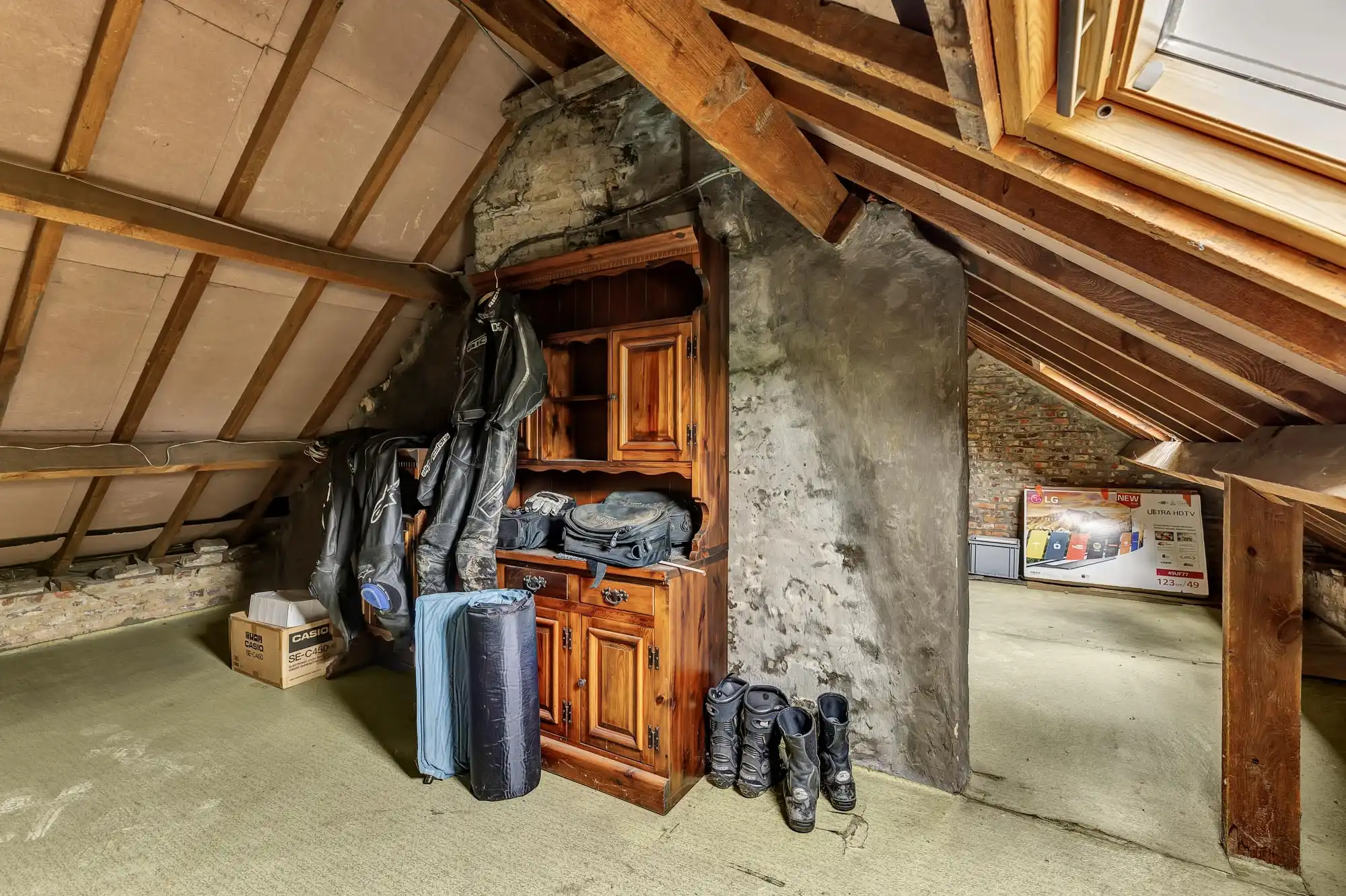 Woning op landelijke ligging met opslagplaats foto 26