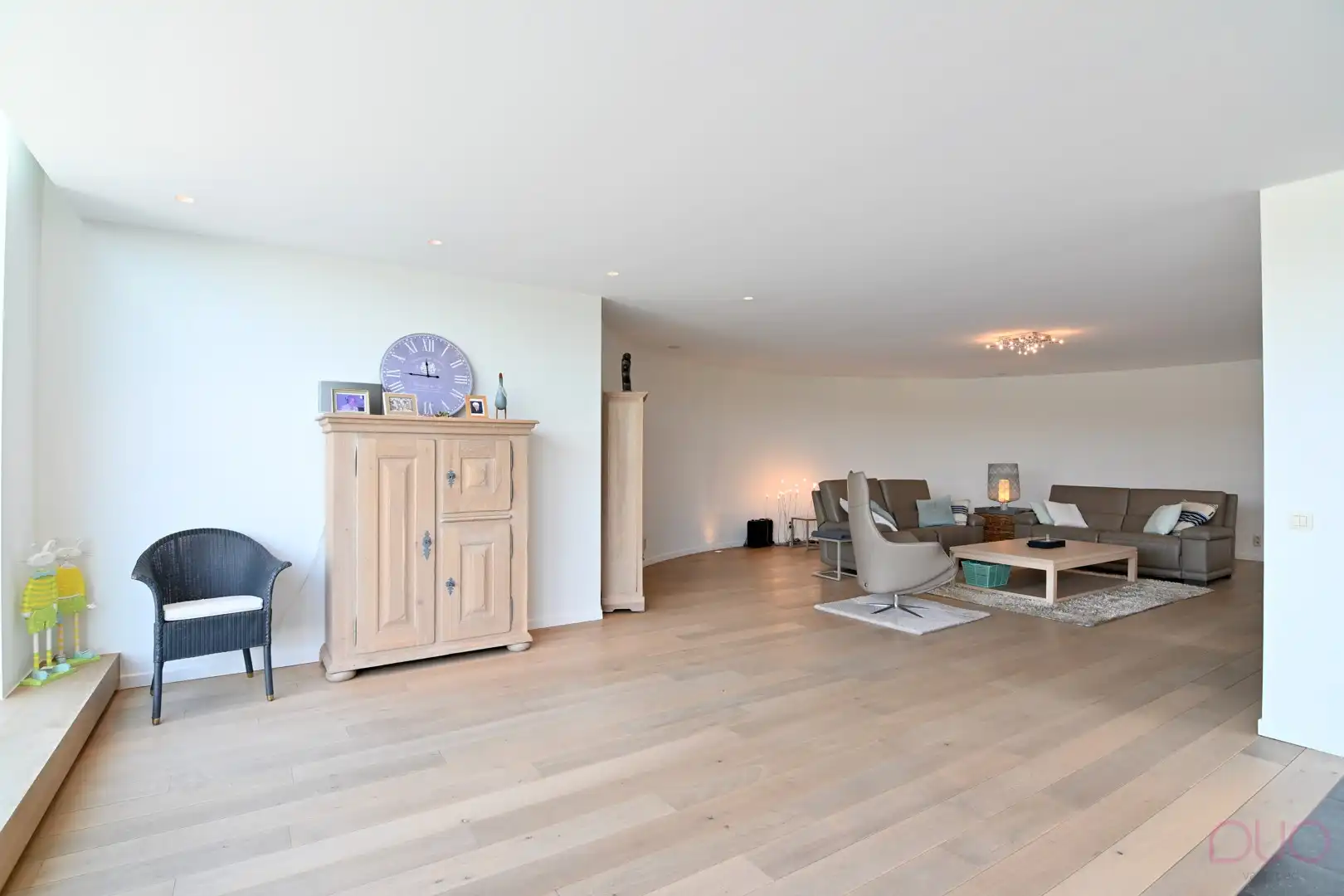 Handelspand op commerciële locatie met  luxueuze penthouse tussen de boomgaarden foto 18