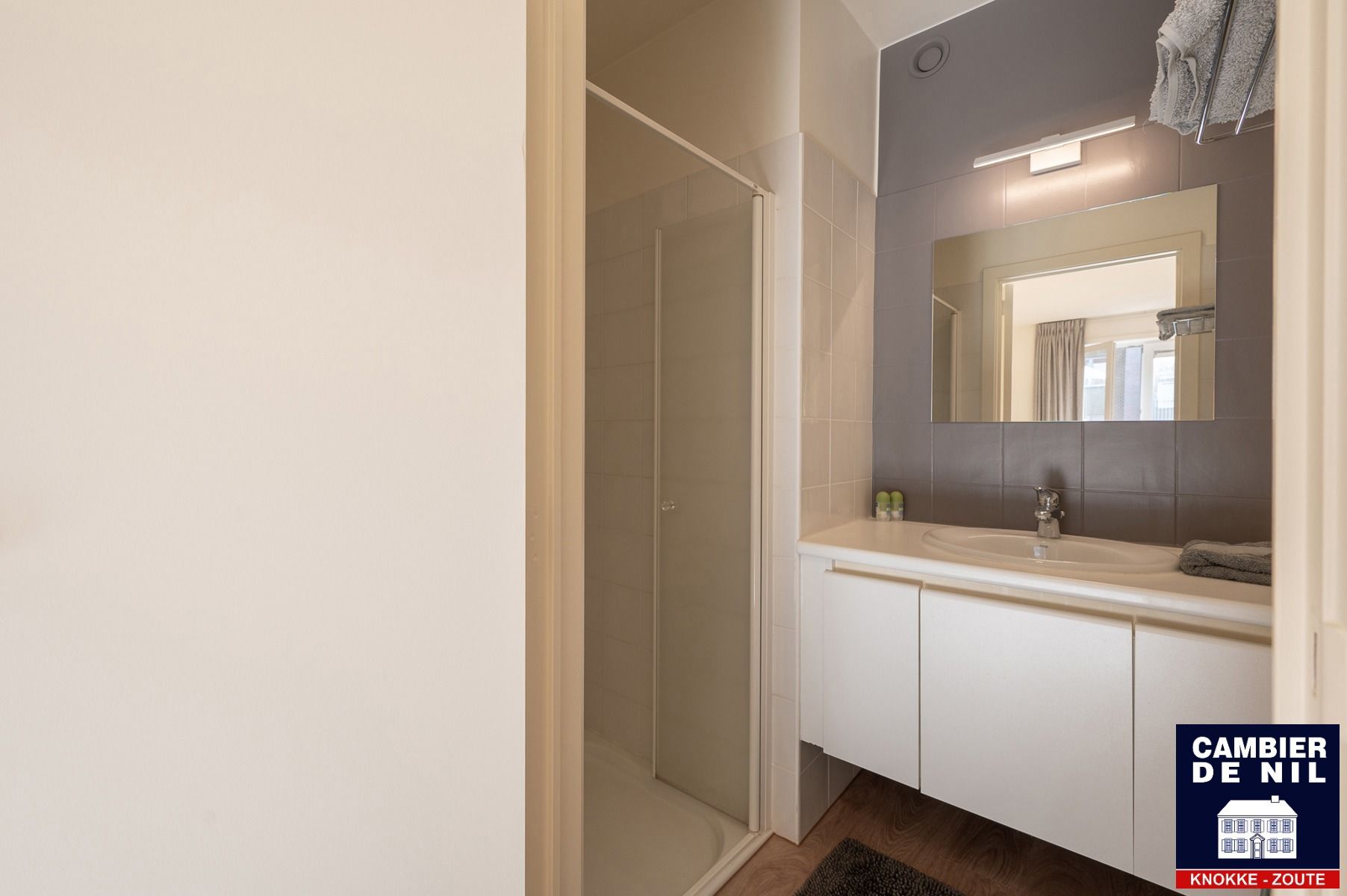 Prachtig appartement met open zicht op de charmante villa's foto 12