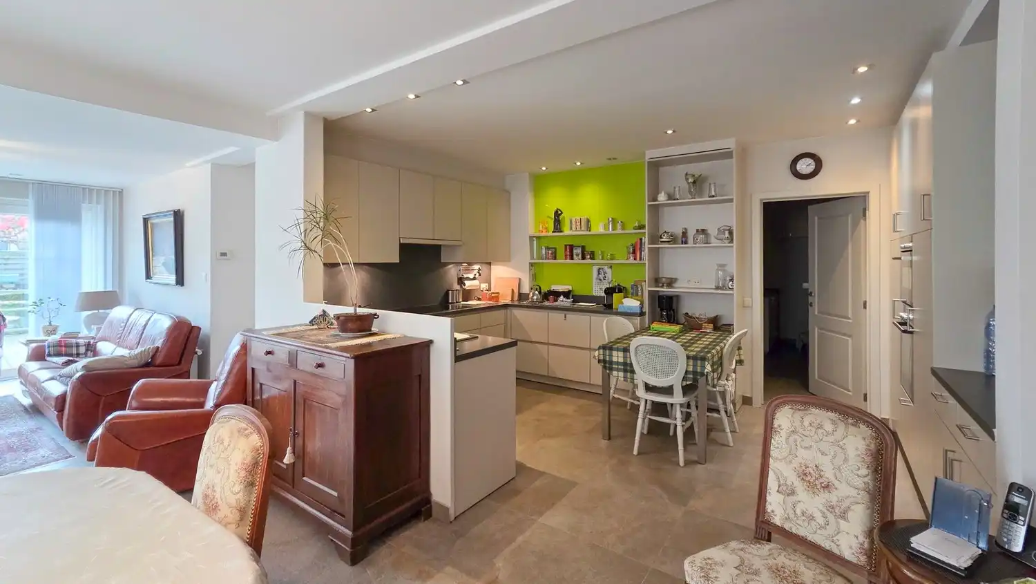 RUIM APPARTEMENT (140m²) OP TOPLOCATIE MET 3SK + TUIN foto 16