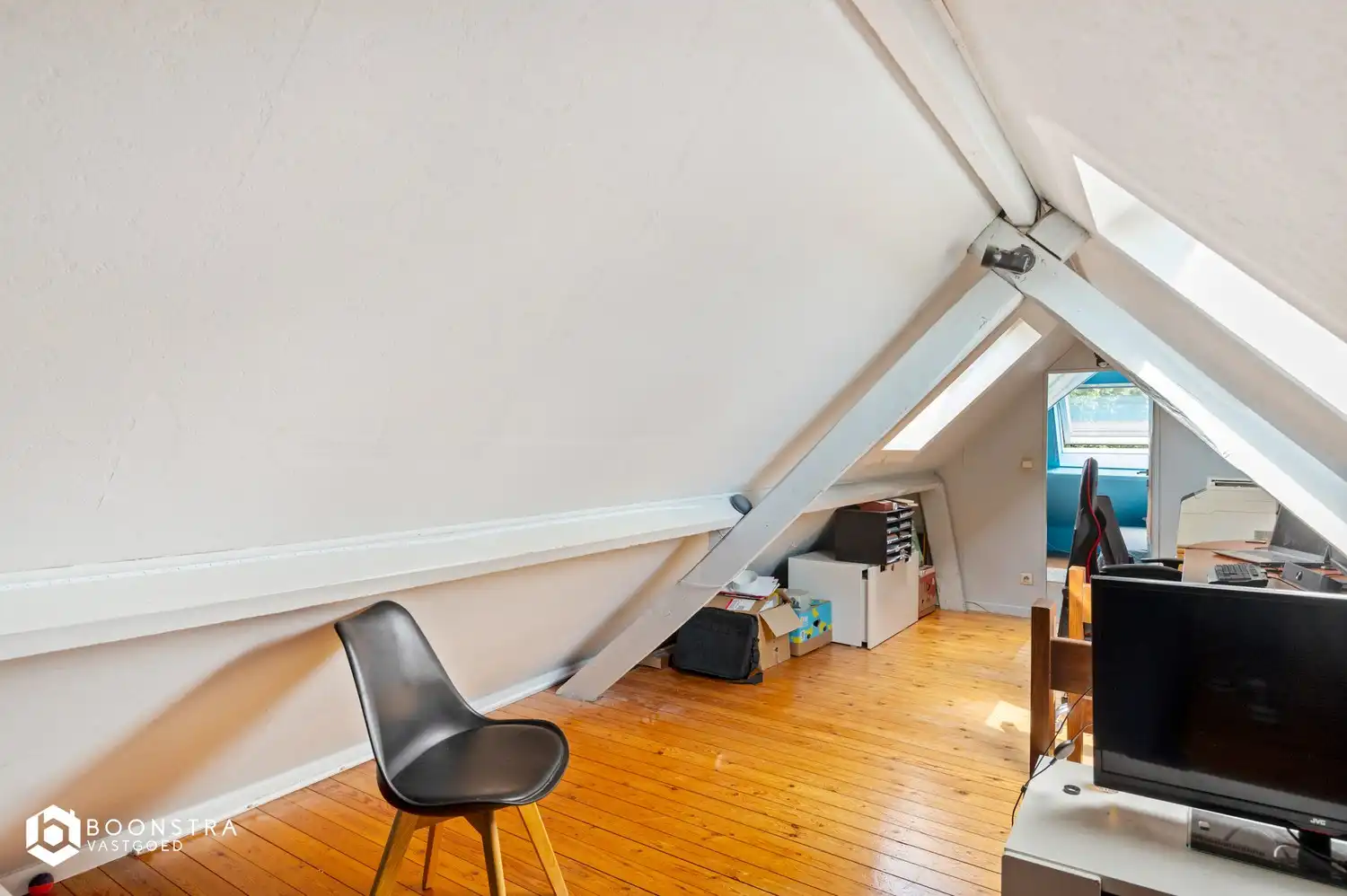 Instapklare woning met 4 slpkrs in hartje Edegem foto 21