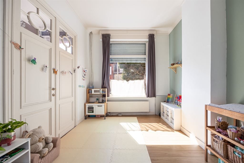 Authentieke woning met 4 slpk en grote tuin foto 9