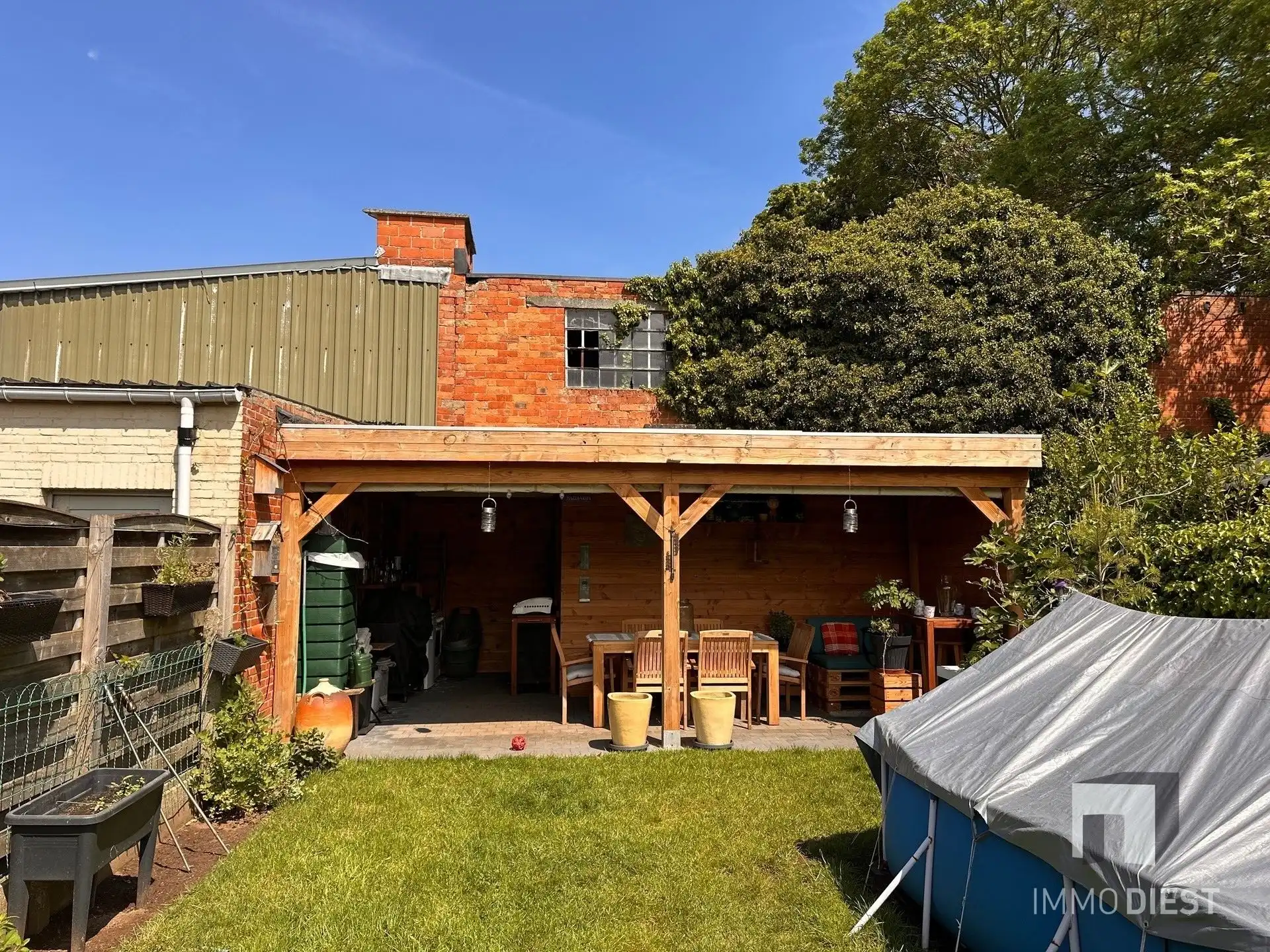 Zonnige woning met 3 slpks, garage en tuin foto 37
