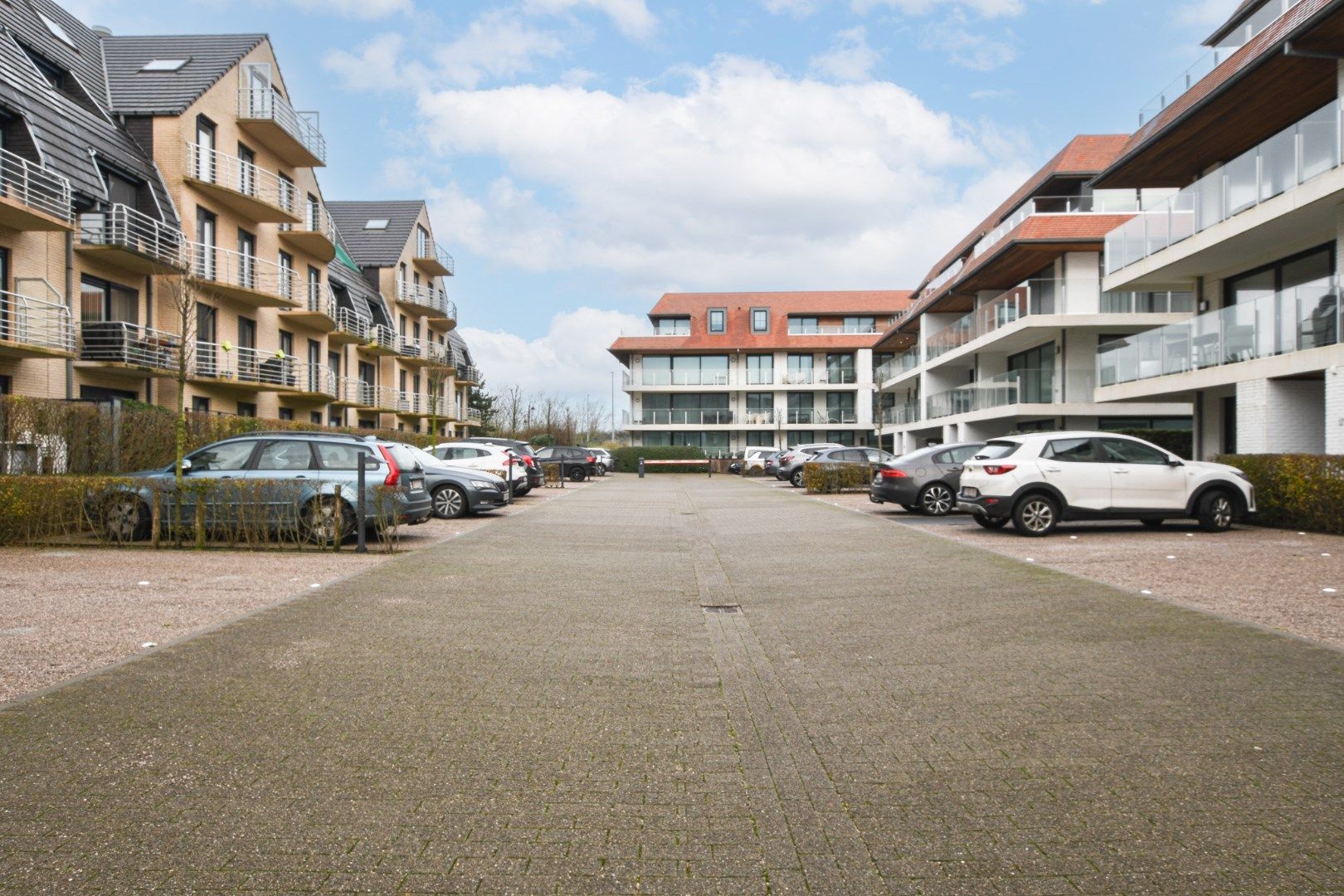 Gelijkvloers appartement te huur met 2 slaapkamers en ruime tuin!  foto 17