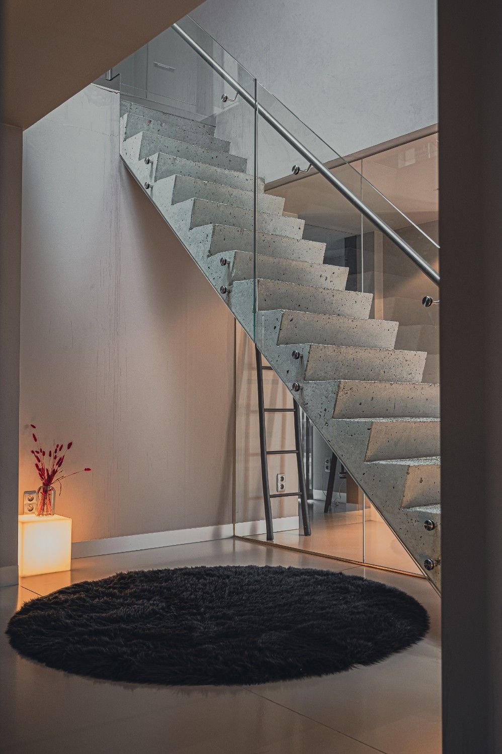 Handelspand + woning op uiterst commerciële locatie. foto 4