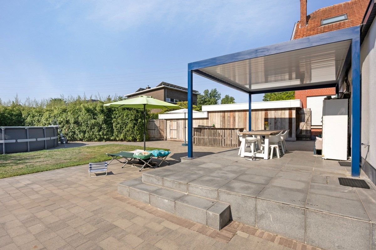 Ruim ingedeelde woning met 4 slpks op een mooi perceel van 21 are met achterliggend groen. foto 24