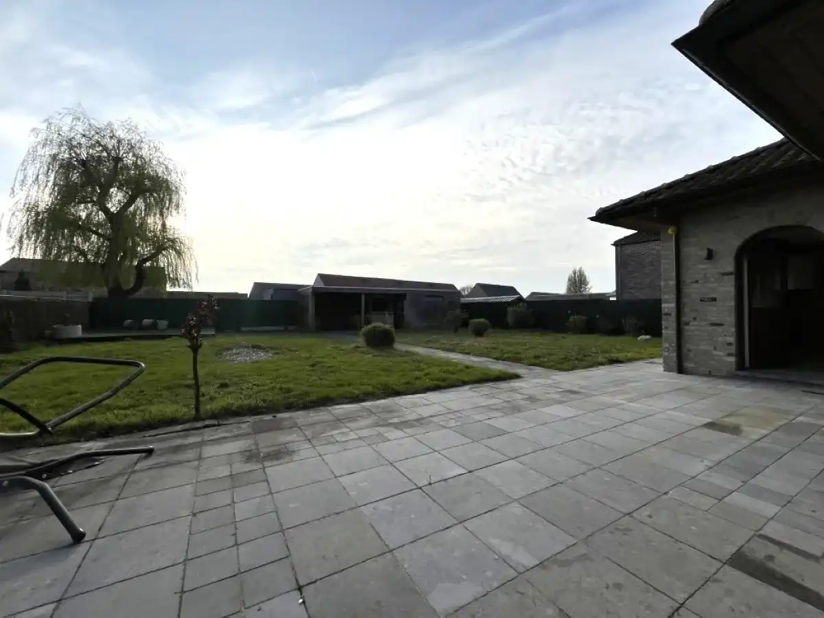 Moorslede – Villa in Spaanse stijl met dubbele garage en 4 slaapkamers foto 16