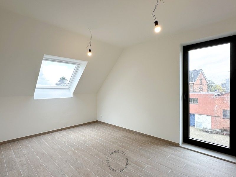 Prachtig gelegen nieuwbouwappartement met drie slaapkamers, groot terras en autostaanplaats foto 17