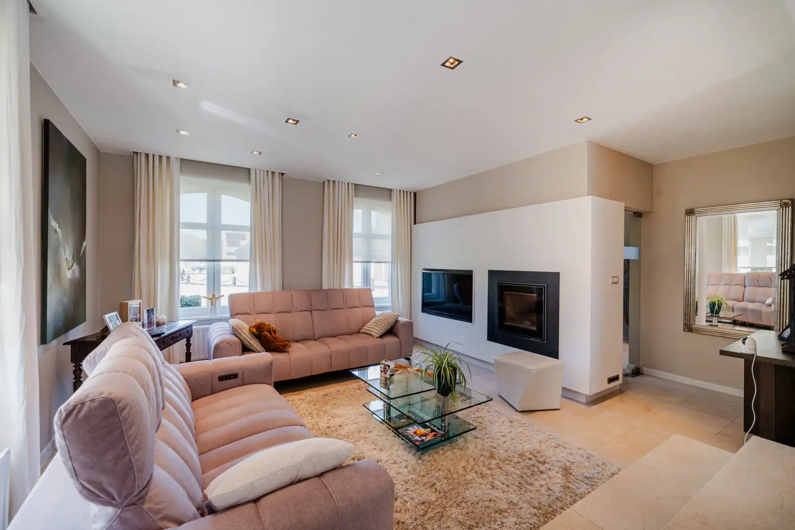 Charmante woning met 4 slaapkamers en verzorgde tuin met zwembad foto 4