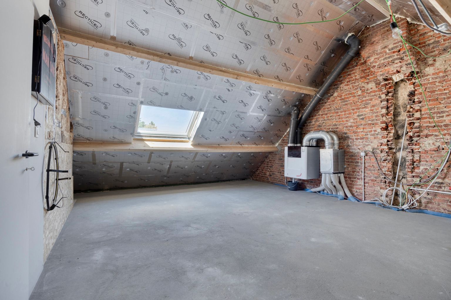 instapklare, volledig gerenoveerde woning met tuin in Tienen foto 24