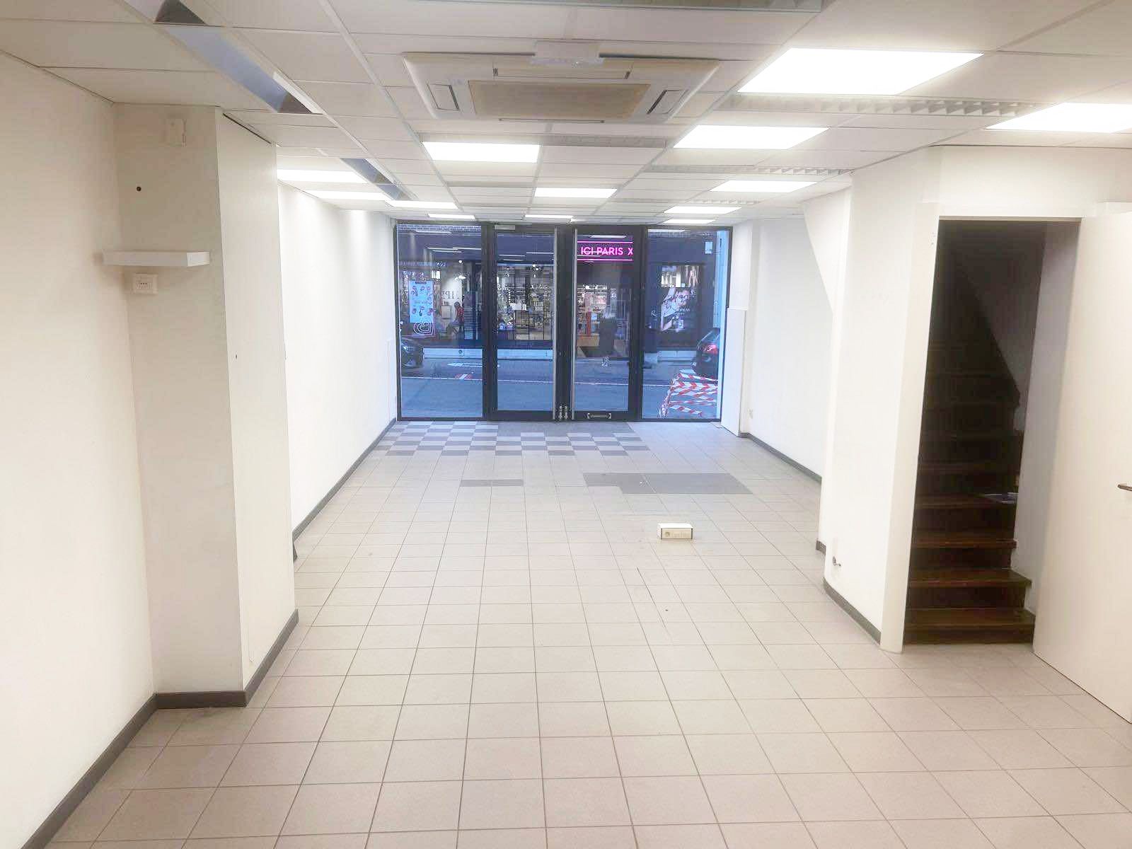 GERENOVEERD COMMERCIEEL PAND OUDENAARDSESTRAAT foto 5