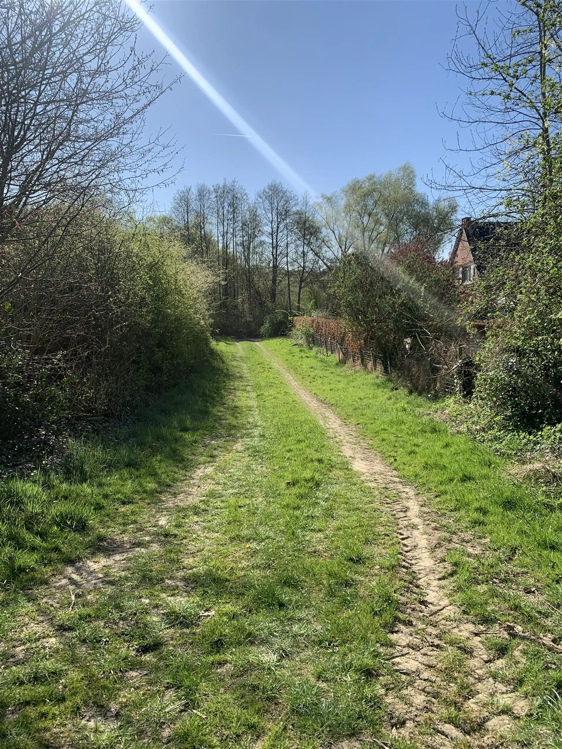 Grond foto {{pictureIndex}}