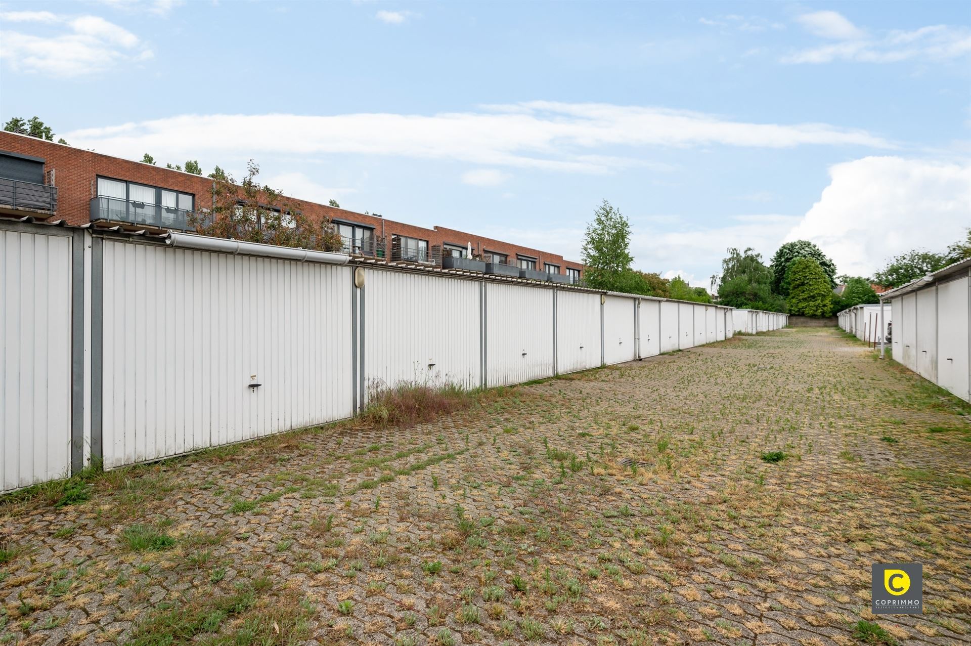 Gelijkvloers app met 2 slpk, tuin en garagebox foto 10