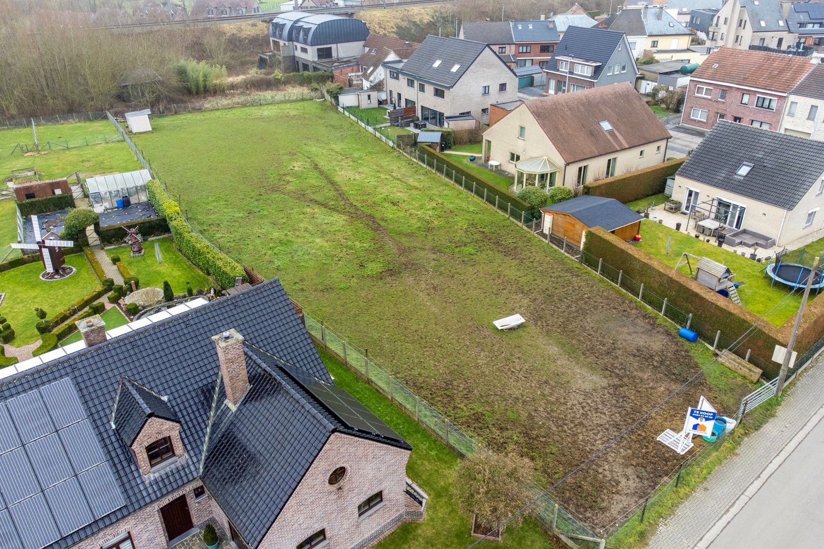 Ruime bouwgrond van 2184 m² in een rustige omgeving te Nieuwerkerken foto 4