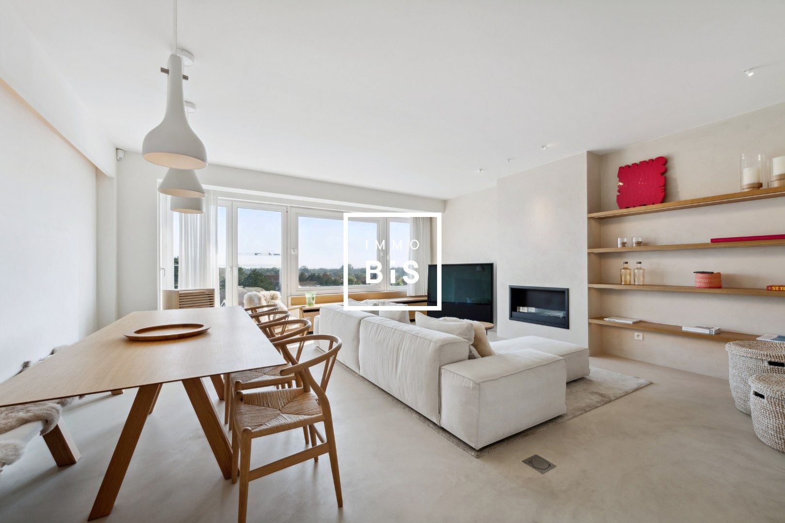 Instapklaar en volledig bemeubeld appartement met prachtig uitzicht in Het Zoute foto {{pictureIndex}}