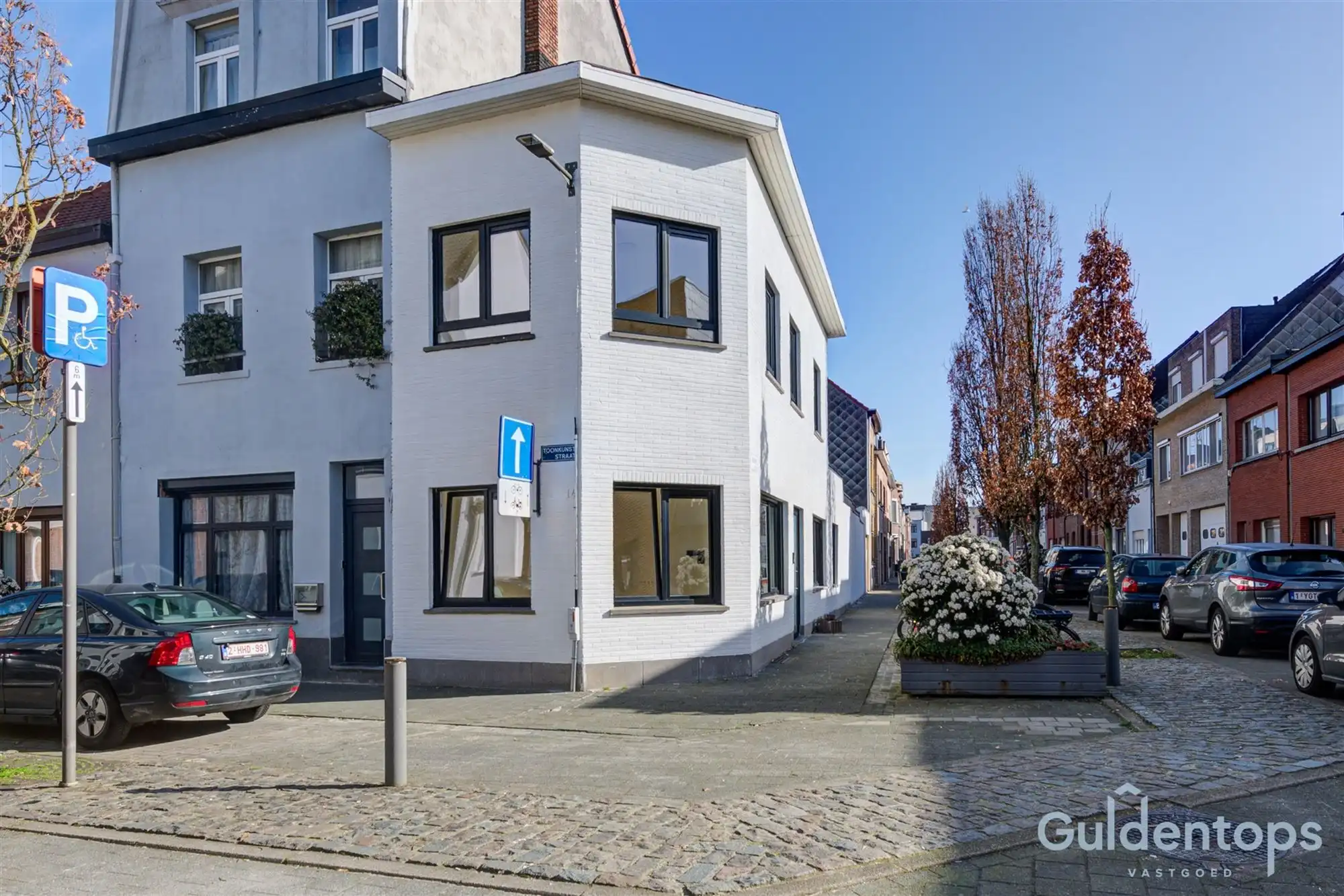 Instapklare vernieuwde woning  foto 2