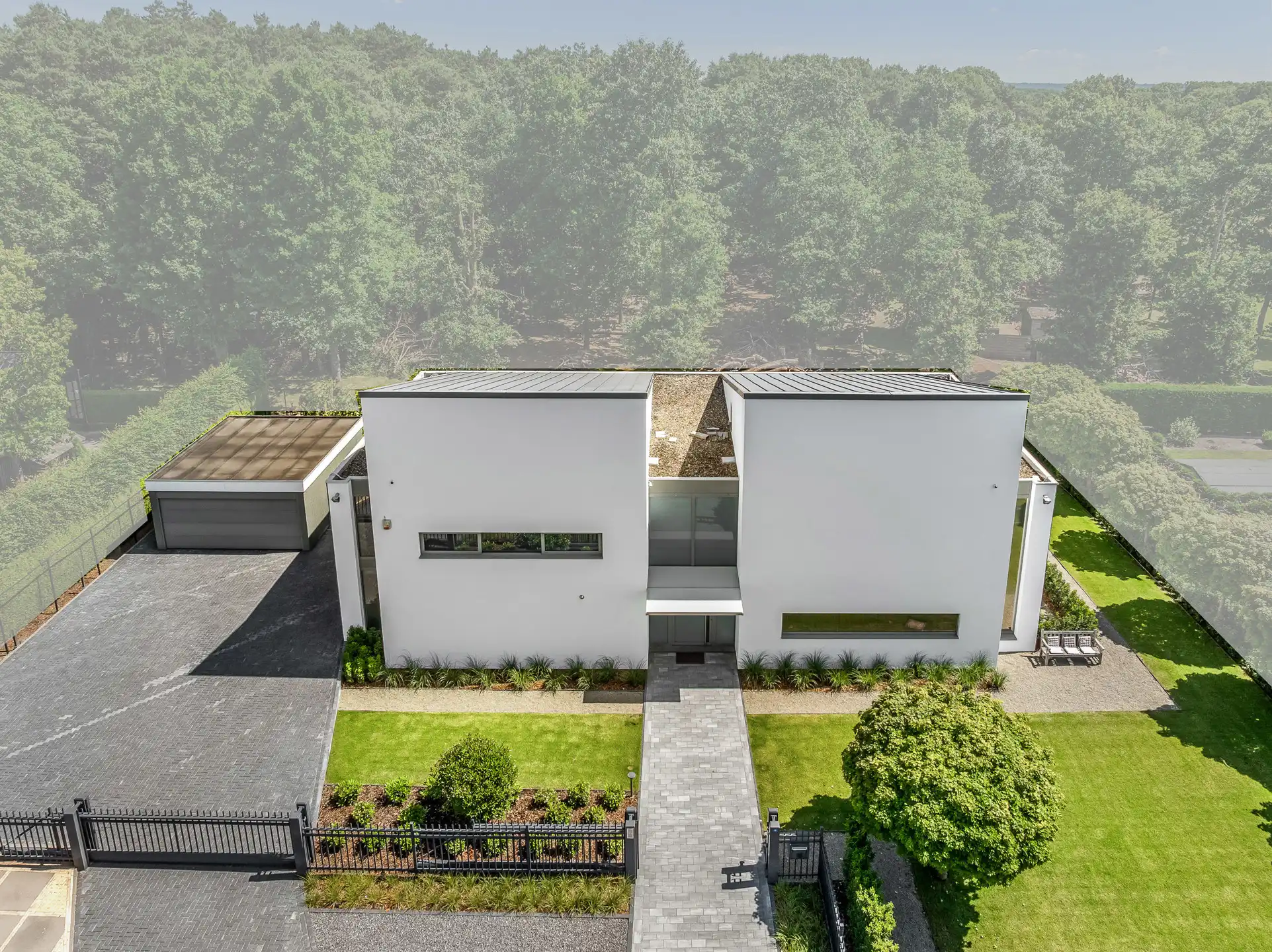 Hoogstaande villa met binnenzwembad te Lanaken foto 44