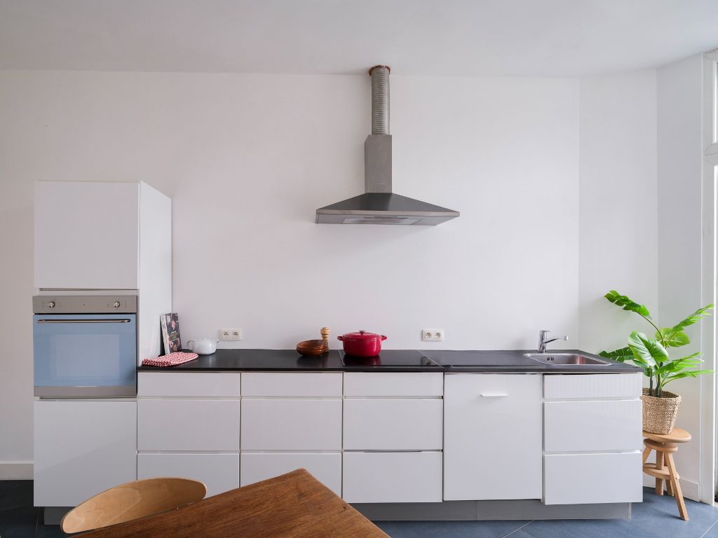 Lichtrijke en instapklare woning met stadskoer nabij Gent Centrum foto 5