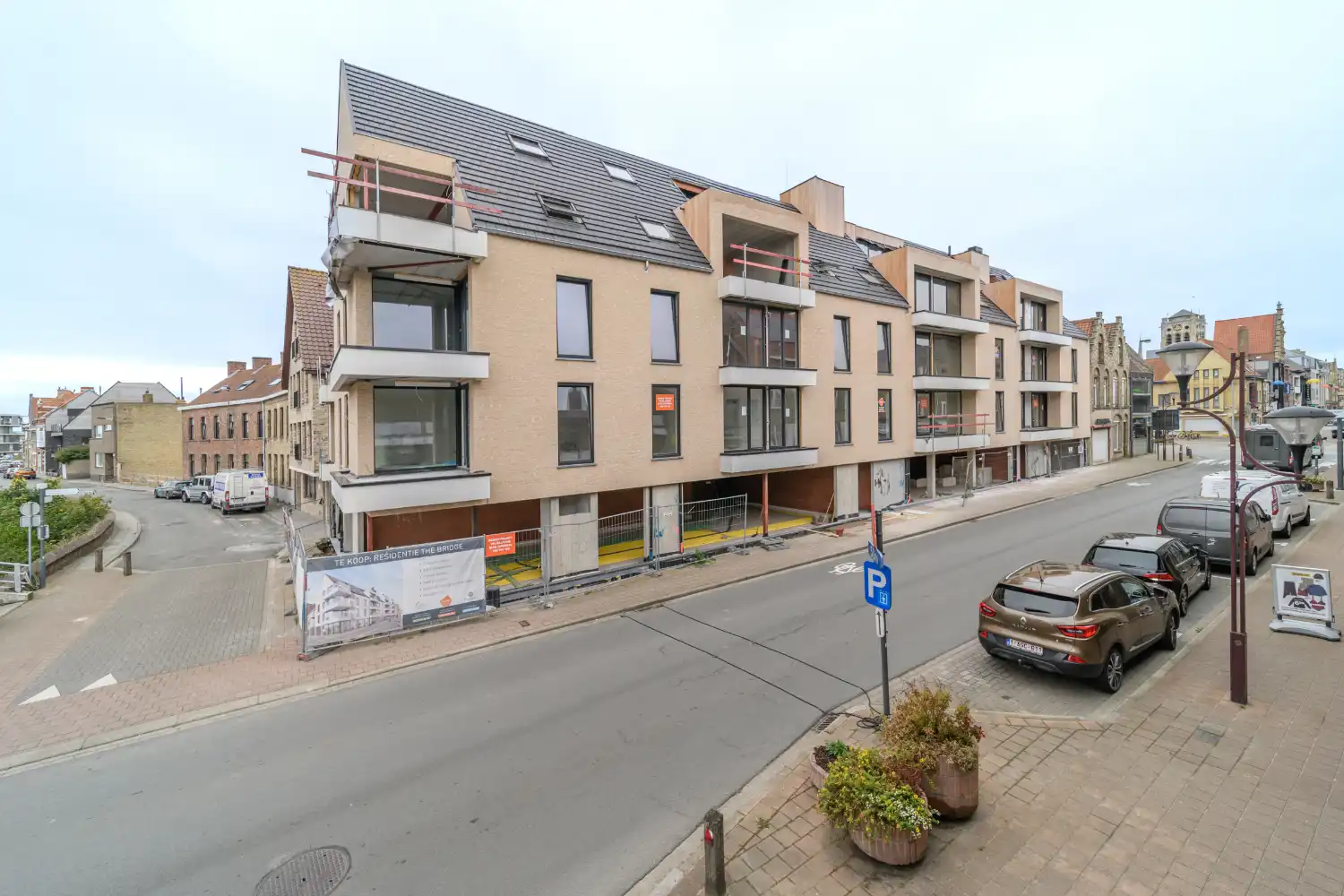 VEURNE: Nieuwbouwresidentie THE BRIDGE op enkele stappen van het bruisende centrum van Veurne, 17 appartementen met 2 of 3 slpks, op topligging! foto 3