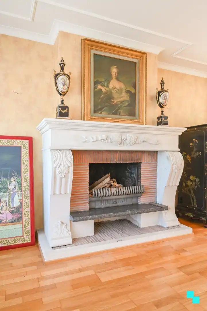 Zeer ruime te renoveren woning met vijf slaapkamers te Bosmolens foto 8
