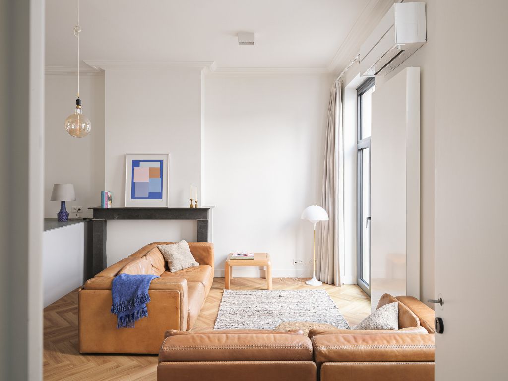 Toplocatie – Sint-Pietersplein. Bijzonder karaktervol, instapklaar 1slpk-appartement met herenhuisgevoel en kwalitatief terras. foto {{pictureIndex}}