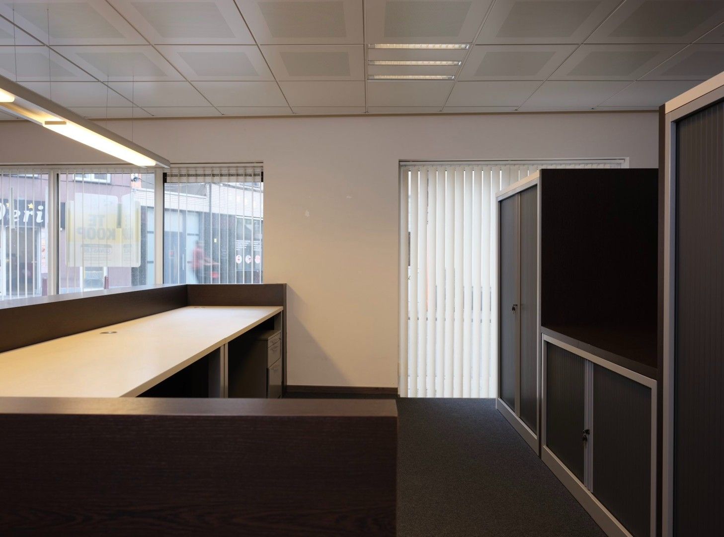 Centraal gelegen gelijkvloerse kantoorruimte te Aalst foto 5