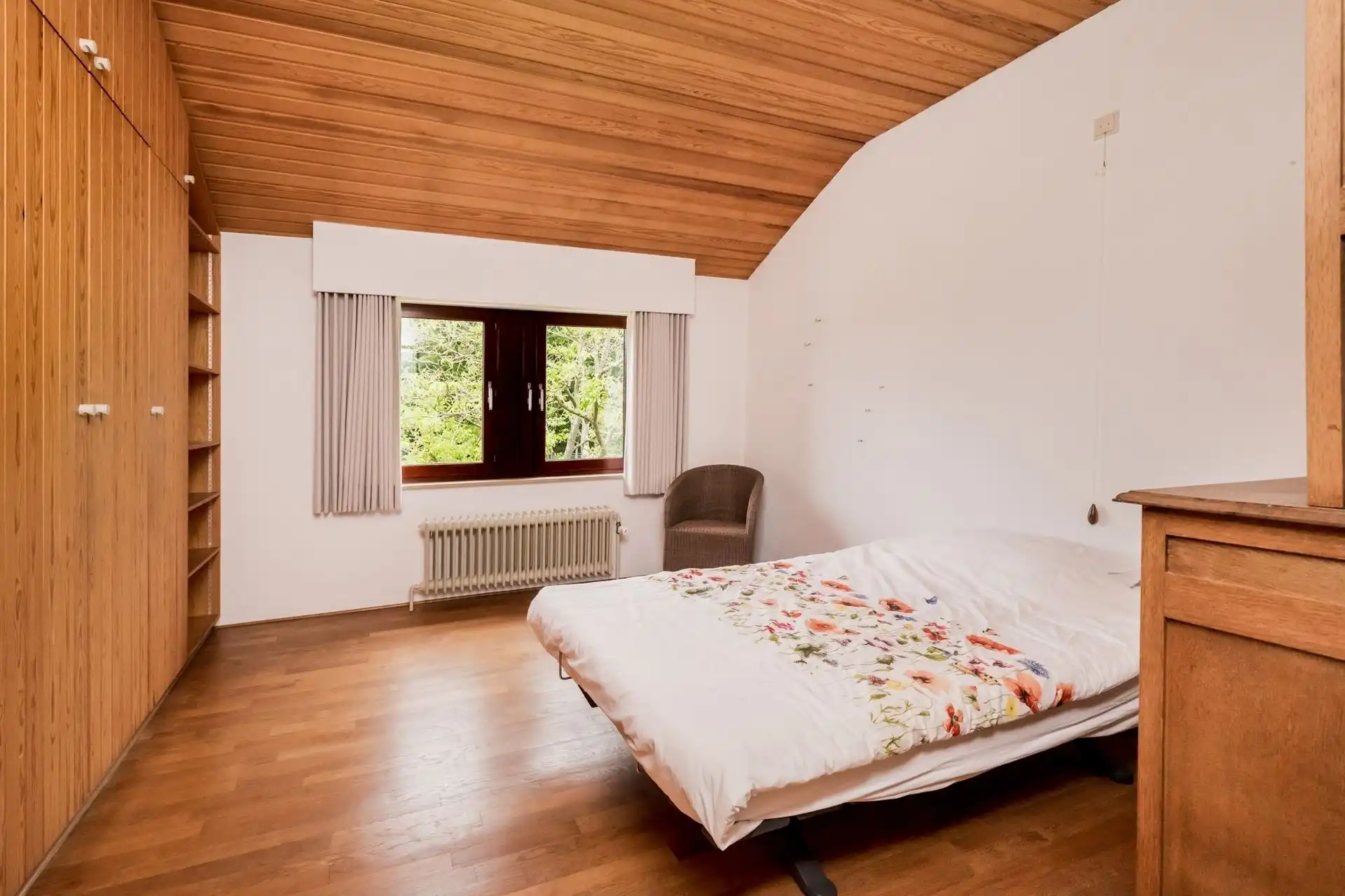 Villa met privébos op een perceel van 4.350 m²  foto 19