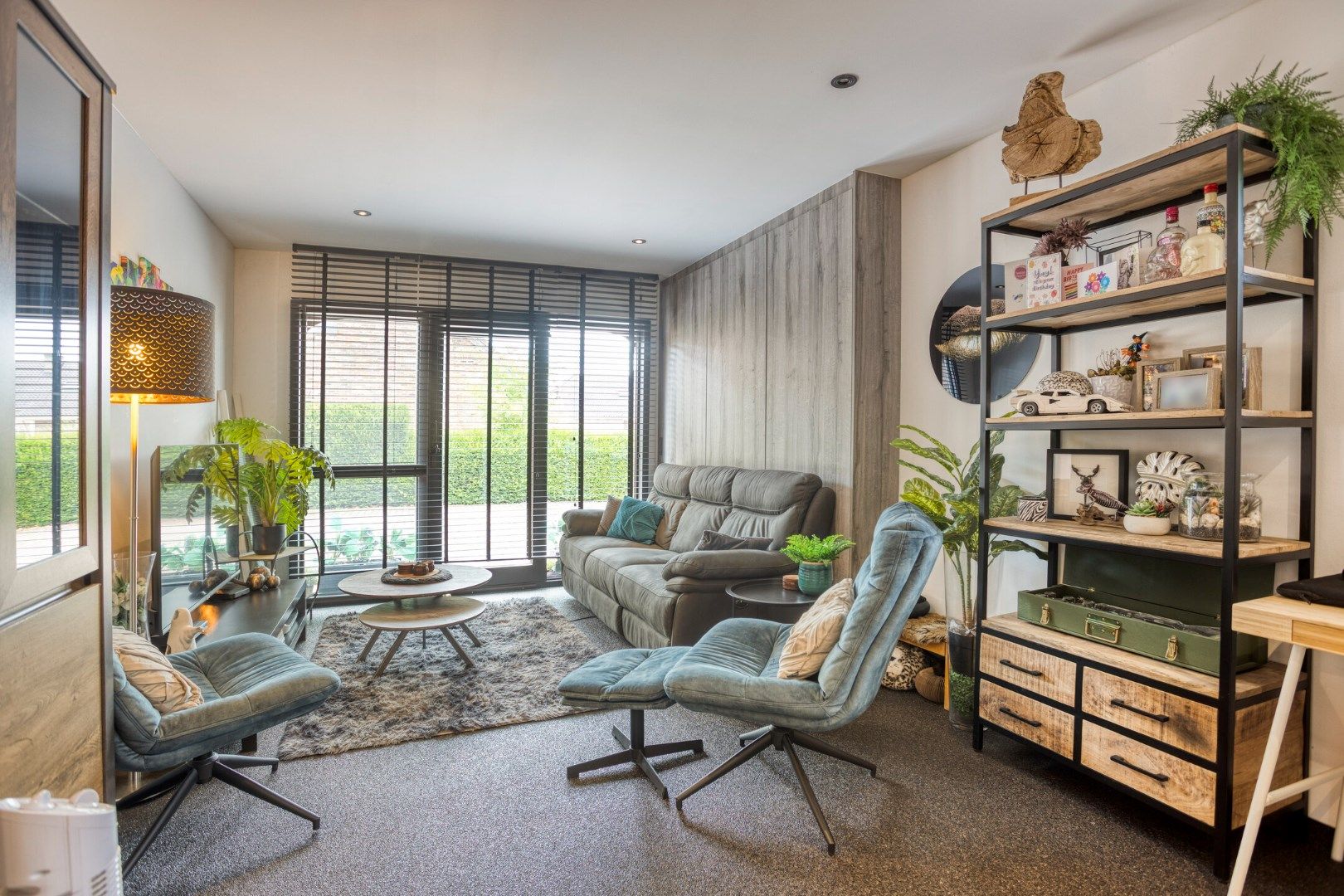 Zeer ruime instapklare open bebouwing met 5 slaapkamers op 819 m² in Lommel ! foto 11
