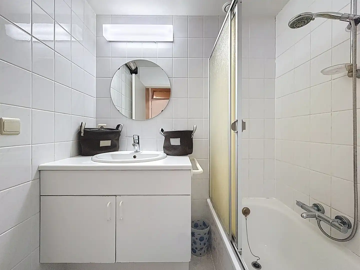 Ruime studio met aparte slaaphoek foto 9