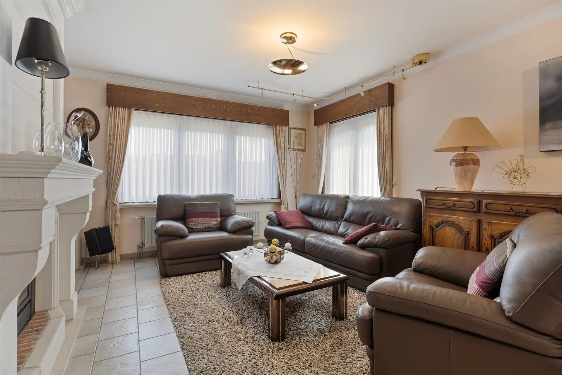 Woning met 4 kamers op terrein van 11a49ca foto 6