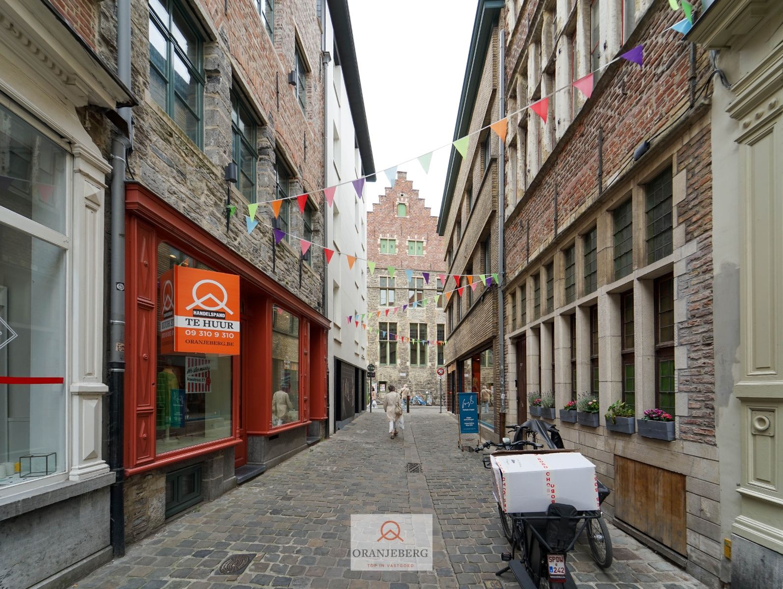 Gerenoveerd handelspand vlakbij Vrijdagsmarkt foto 22