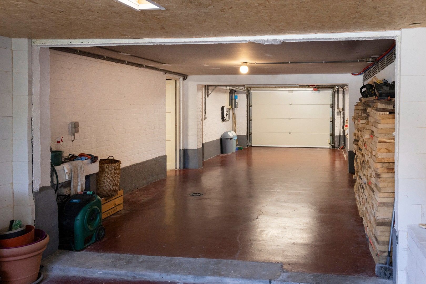 Strak ingerichte & instapklare burgerwoning. foto 13