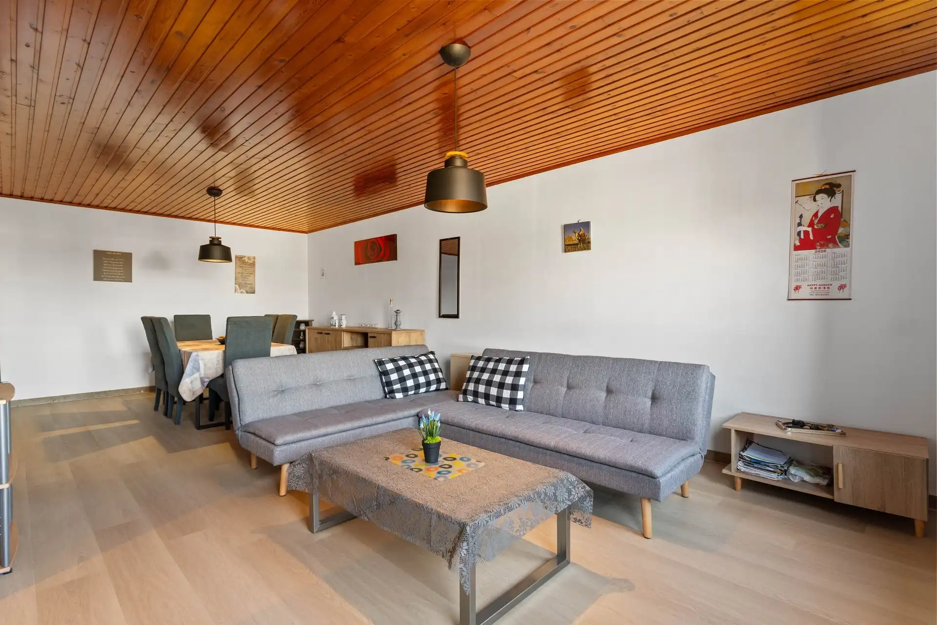 Ruim 2-slaapkamer appartement, bemeubeld en met bijhorende garage nabij het Donkmeer te Berlare foto 2