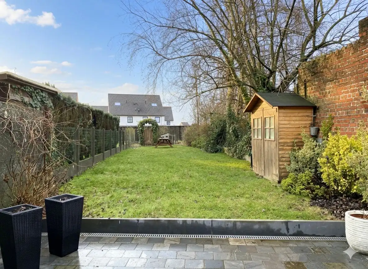 INSTAPKLARE GEZINSWONING MET 3 SLPKS | GARAGE EN TUIN foto 6